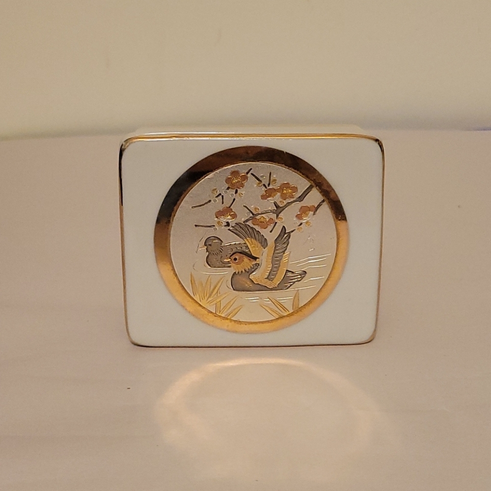 Chokin 24K Gold Trim Trinket Box